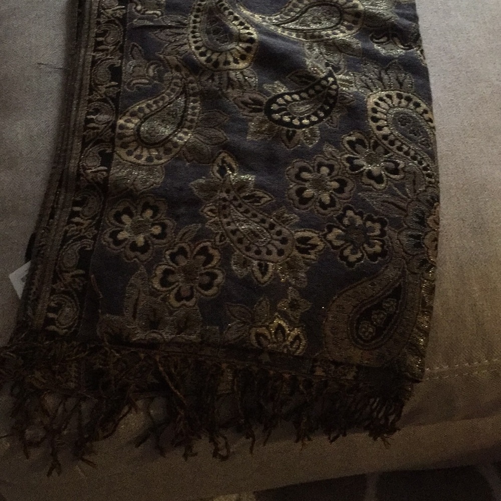 Scarf / shall